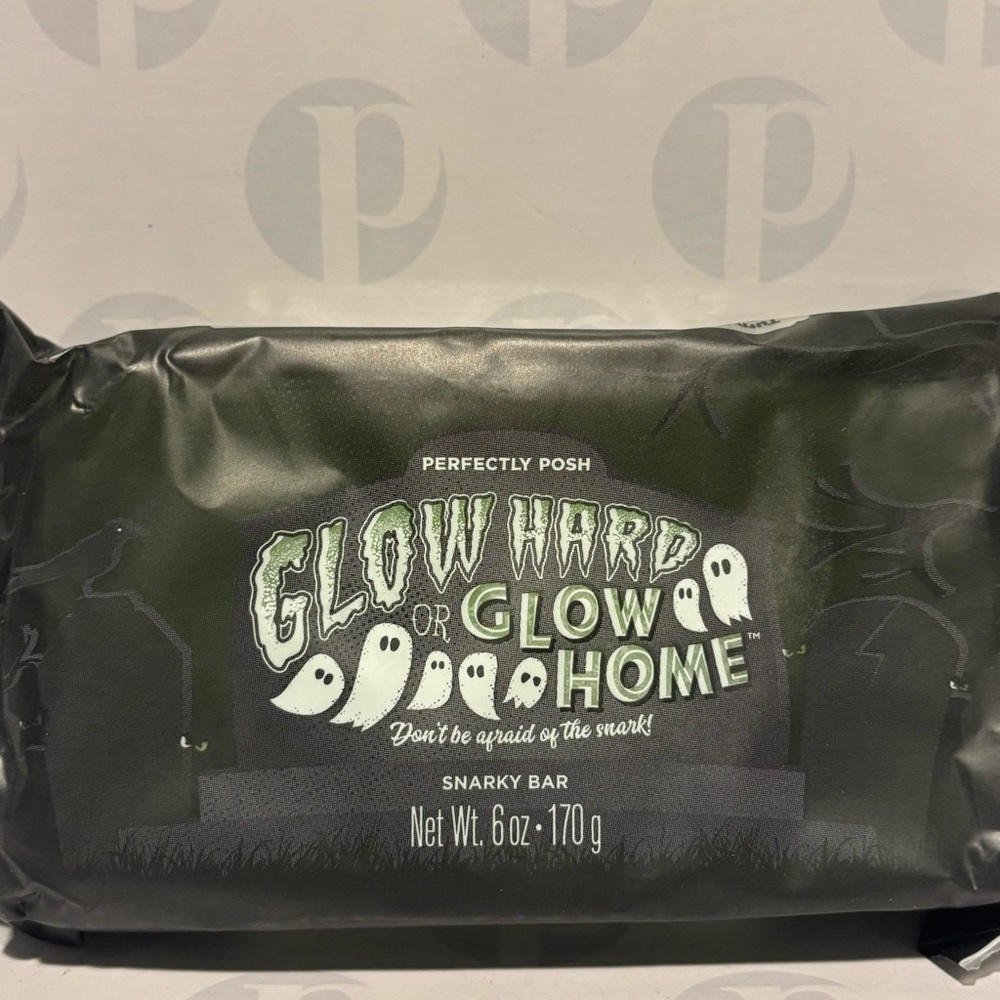 Perfectly Posh Glow Hard or Glow Home Snarky Bar